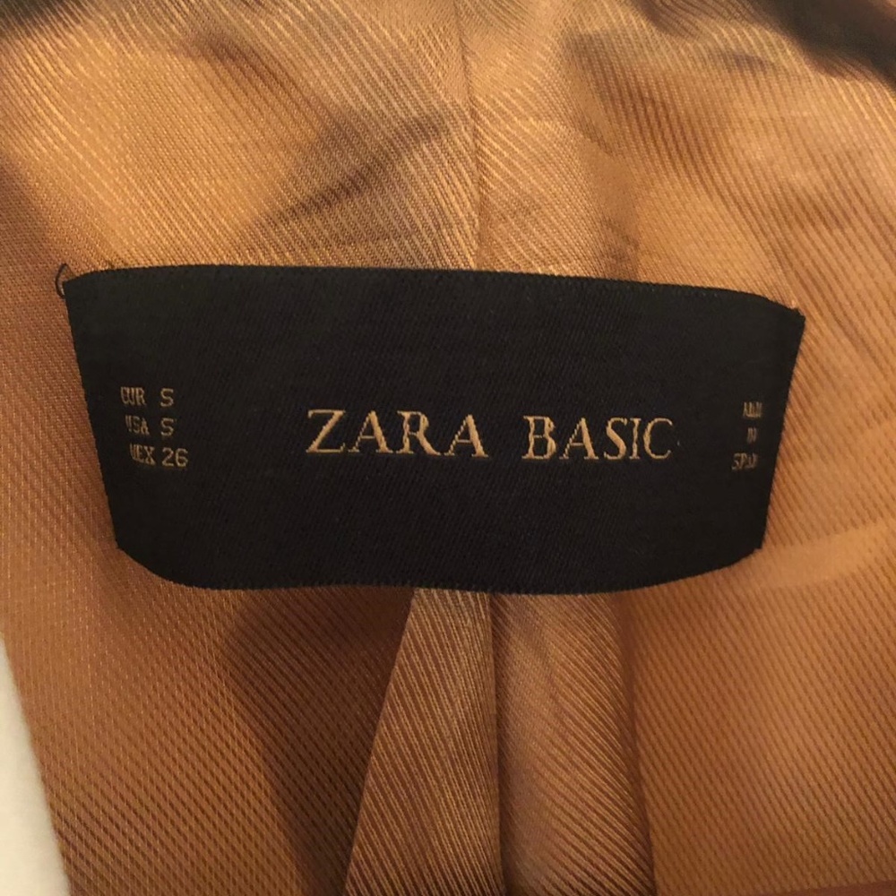 Blazer - Picture 6 of 7